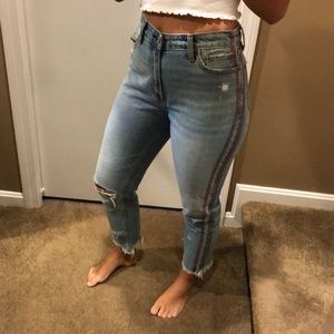 Distressed stylish-racing stripped straight jeans